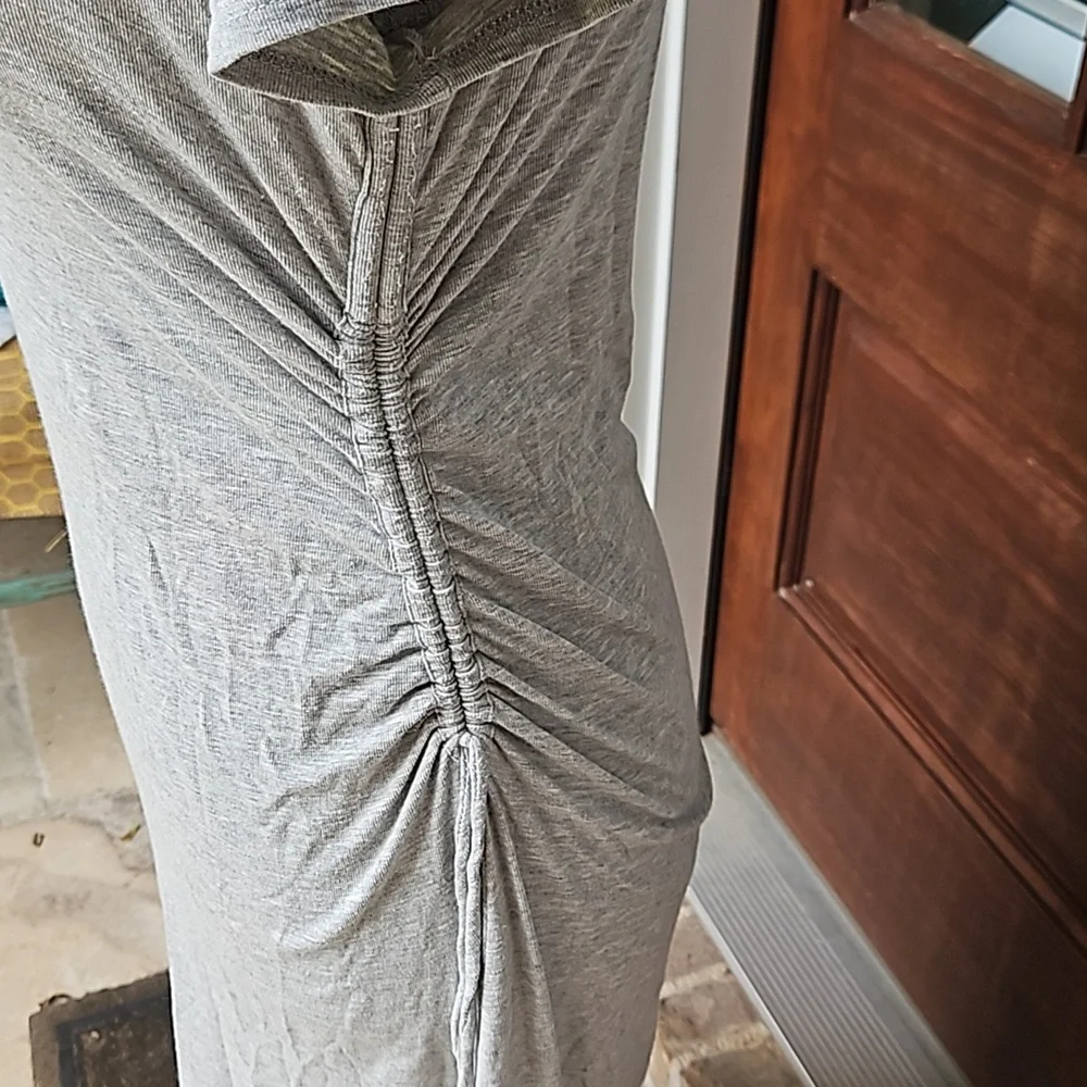 Theory Jilaena Side Ruched Short Sleeve Gray Dress - Picture 4 of 7